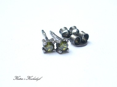MINI CYRKONIE - GREEN OLIVE