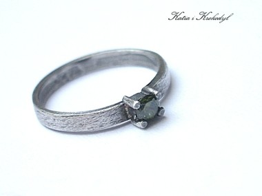 KNUCKLE RINGS - GREEN OLIVE