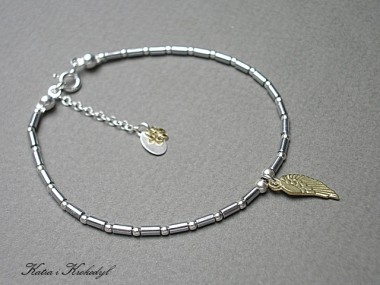 HEMATITE LINE - SILVER