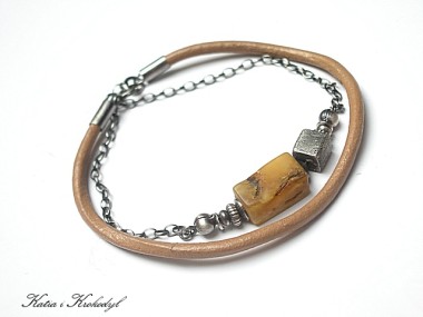 YELLOW AMBER