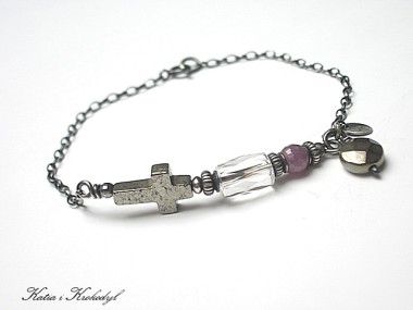 CRYSTAL CROSS