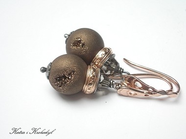 TAUPE AND GOLDEN ROSSO VOL. 2