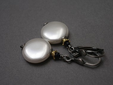 Perłowe medaliony /sapphire/ - kolczyki