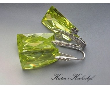 SPRZEDANE. TRAPEZOIDOWY PERIDOT