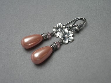 Geranium /pearls/ - kolczyki