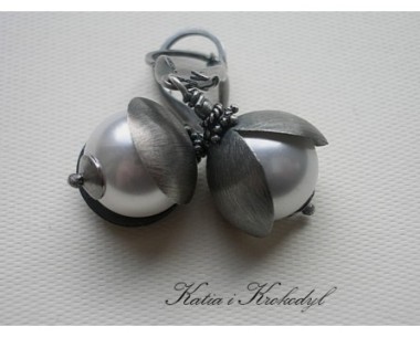 SPRZEDANE. PERŁY W MUSZLACH SILVER