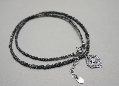 Diamonds /black/- naszyjnik