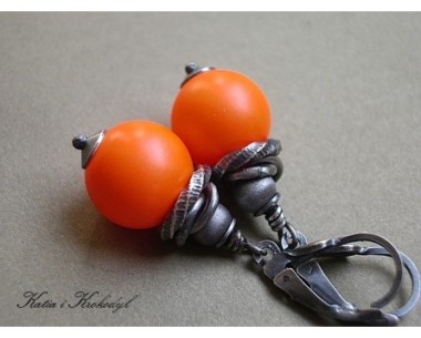 SPRZEDANE. ŻARÓWY - SWAROVSKI NEON ORANGE