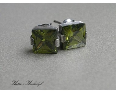 CUBIST OLIVINE