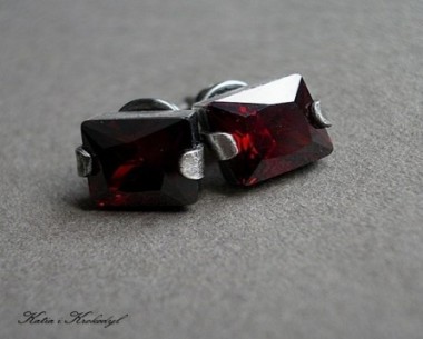 SPRZEDANE. CUBIST GARNET
