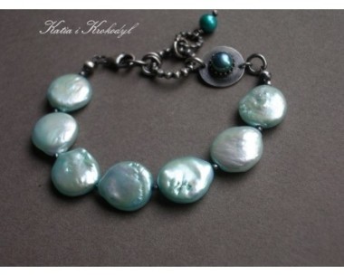 BLUE PEARLS