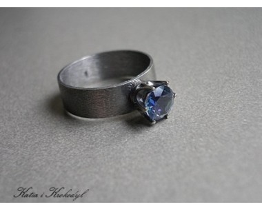 BLUE TOPAZ GARDEN