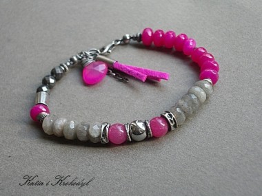 HOT PINK
