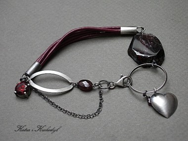 GARNET HEART