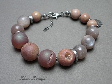 TITANIUM TAUPE