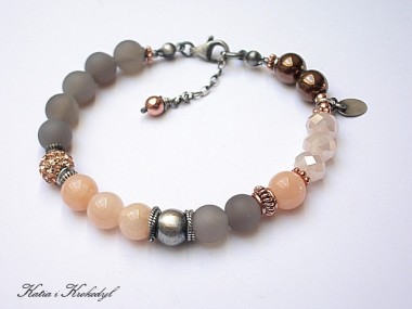 GREY AND PEACH